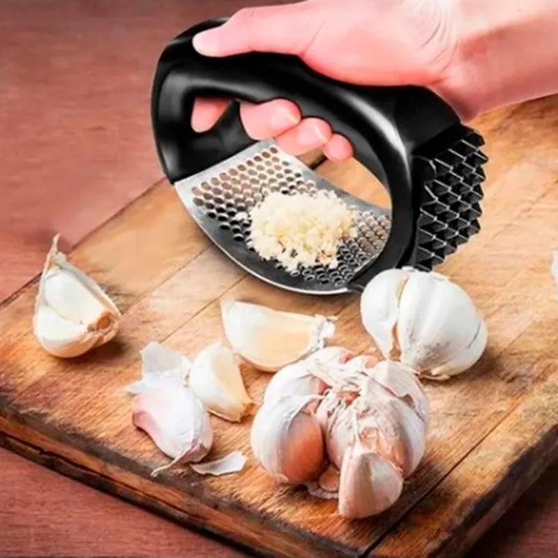 Amasador Manual de Ajo Omnium Garlic Crusher™